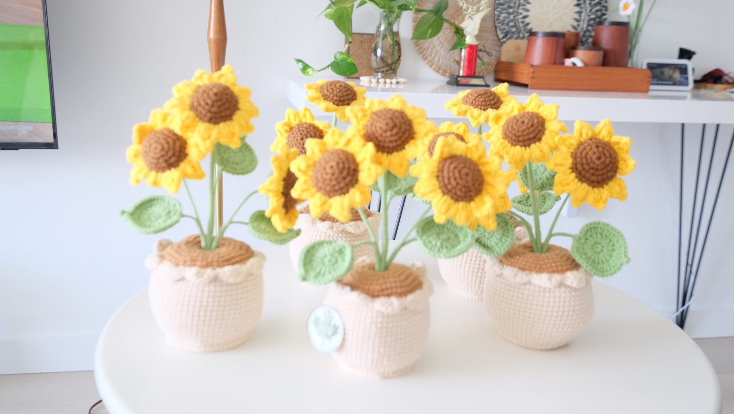 Handmade Crochet Sunflower Pot, Amigurumi Sunflower, Forever Flowers, Crochet Plant, Home Decor, Desk Decor, Gift for Her