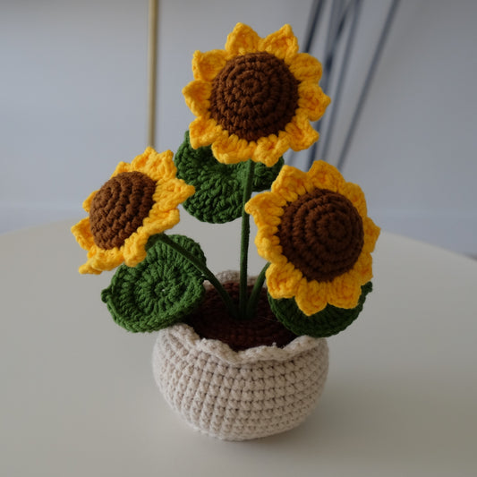 Handmade Crochet Sunflower Pot, Forever Sunflower, Amigurumi Flower, Crochet Plant, Desk Decor, Housewarming Gift, Gift for Her