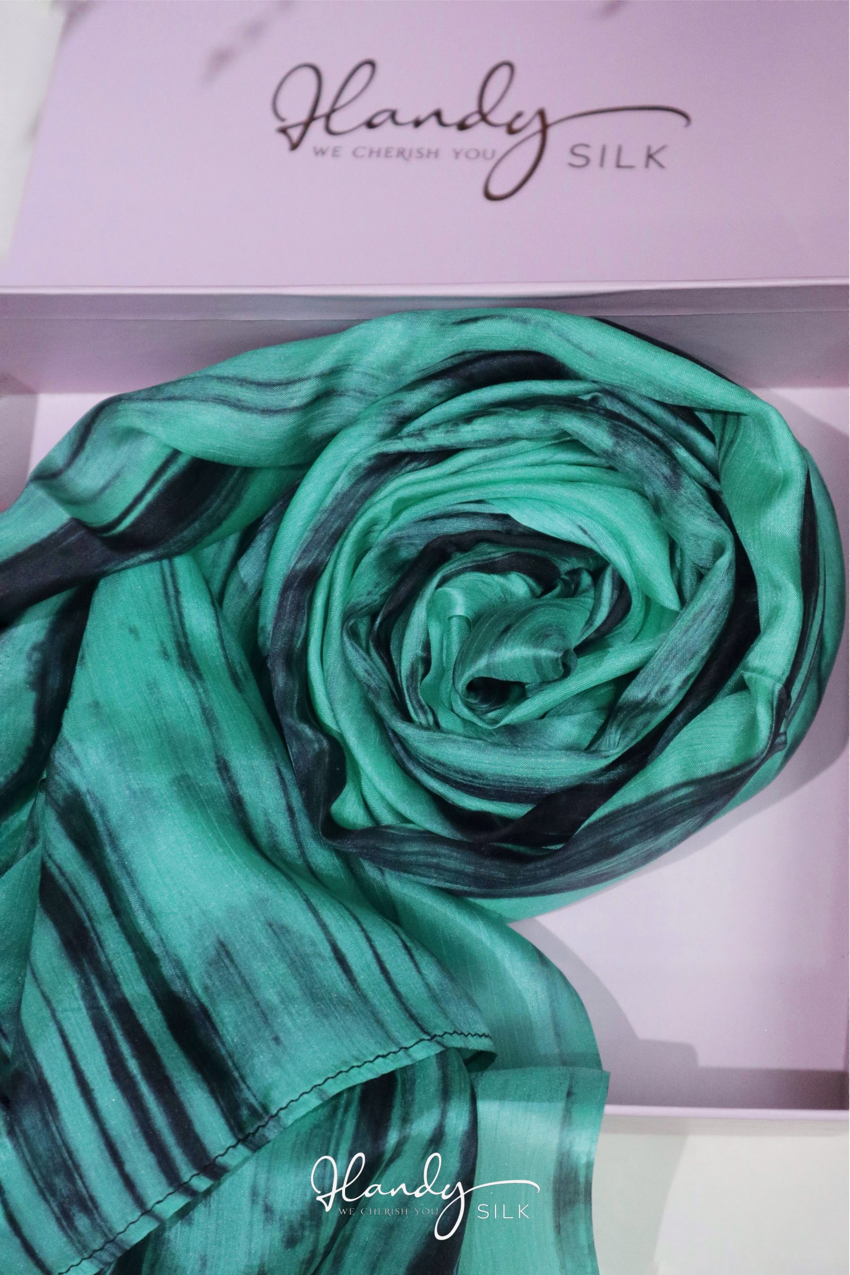 7972FF34-5B15-445B-B93B-674CA43B95FA